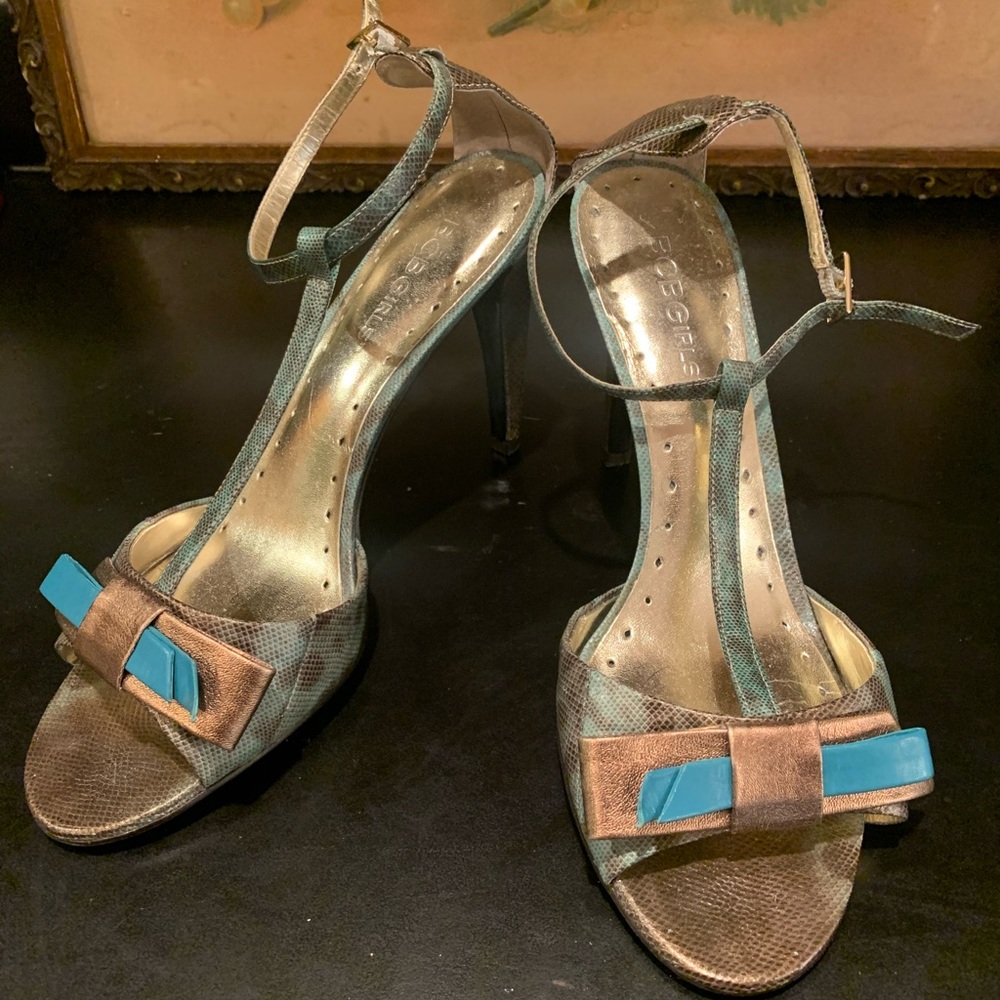 BCBG shoes
